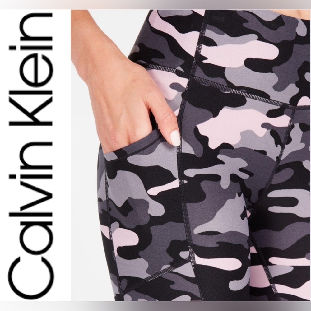 CALVIN KLEIN - Women's Black/Pink/Gray Performance Camo High-waist Shorts - Sz M